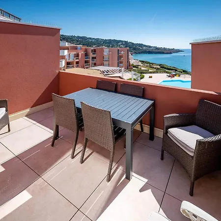 Superbe 3p Renove, Terrasse Vue Mer Et Piscine, Dernier Et. Avec Ascenseur, - Fr-1-472a-308 *